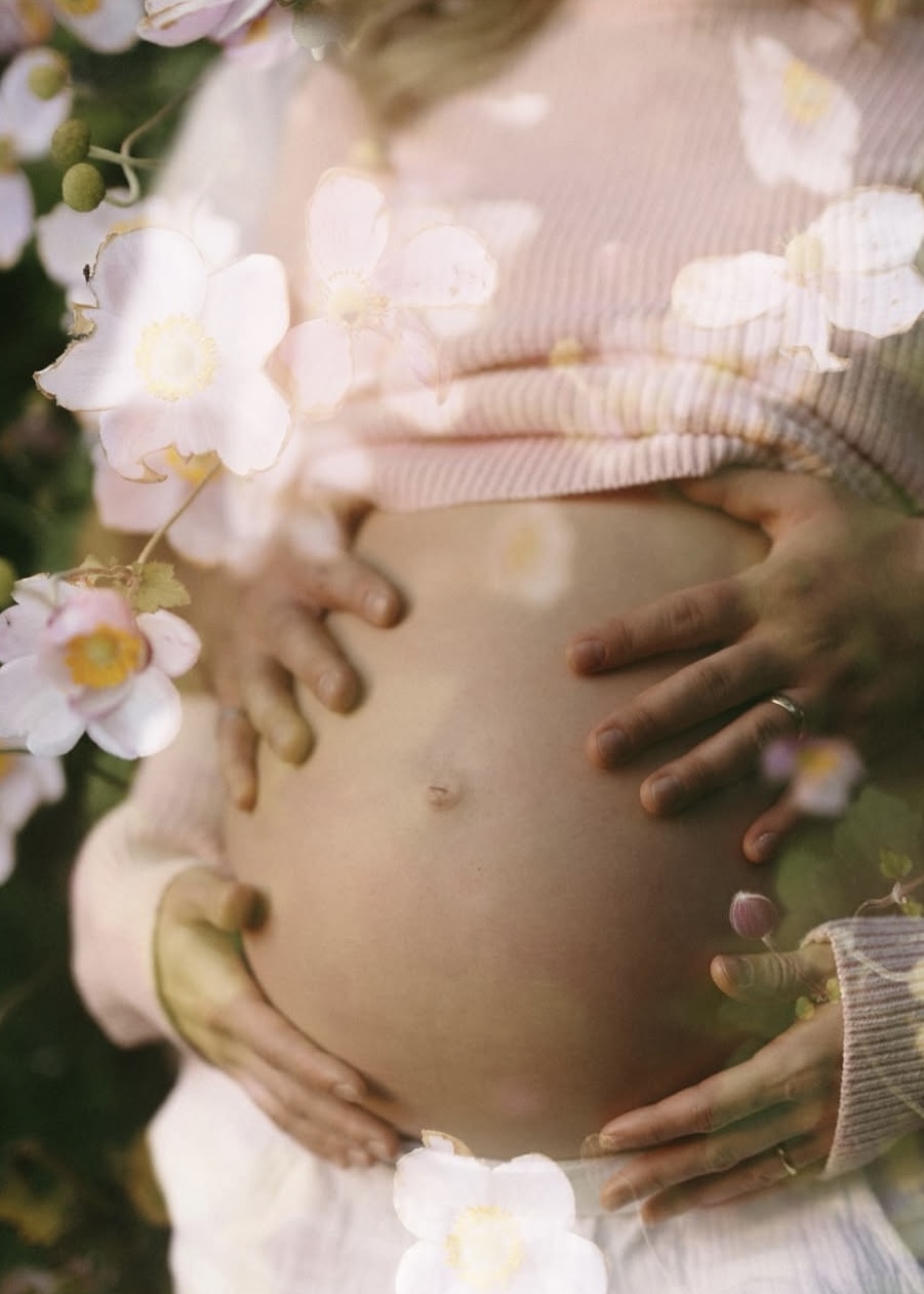 Jadyn House supporting a family during a birth and postpartum session