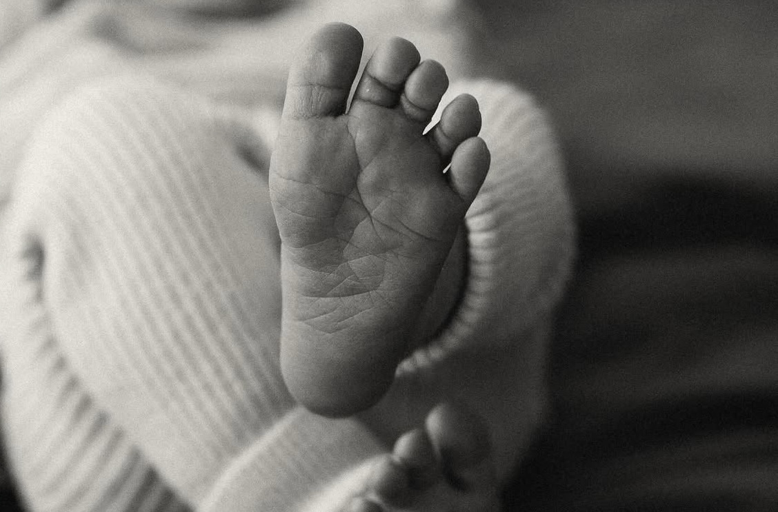 Jadyn House supporting a family during a birth and postpartum session
